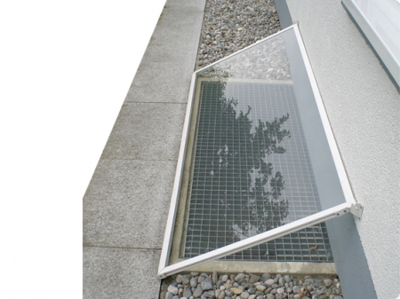 WOLFA Lichtschachtabdeckung ESG 5 mm 110 x 54 cm